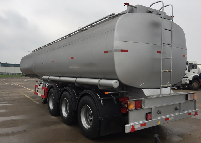 50 - 60 CBM SINOTRUK Oil Tank Truck 3 - 4 Axles Hydraulic Flatbed Trailer