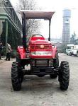 Agricutural tractor