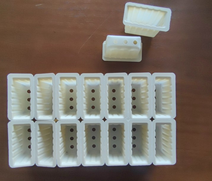 Custom Biodegradable Corn Starch Single Plant Nursery Tray With Hole For Agricultural Greenhouse