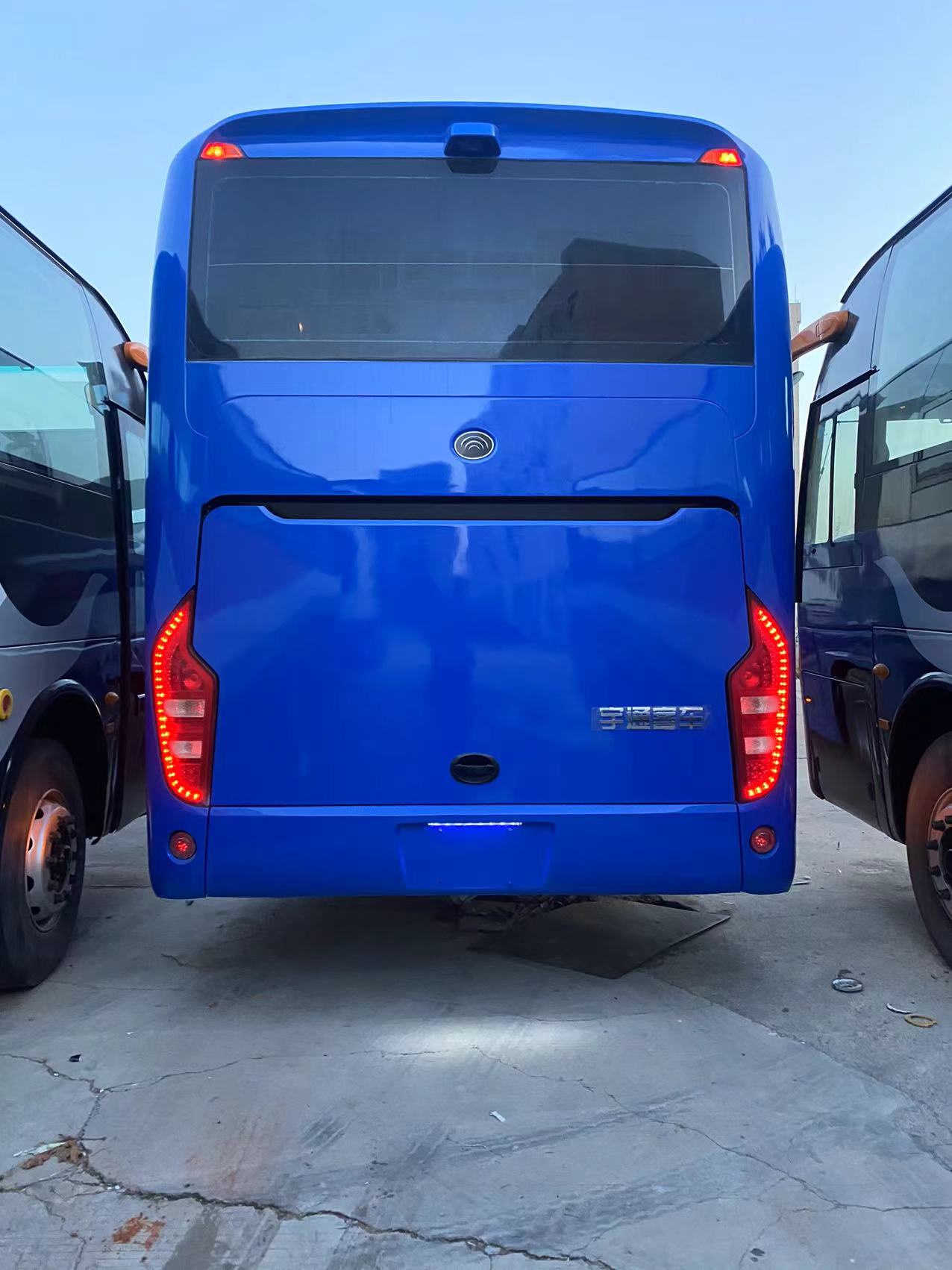 45 Seater Used Bus Sale 40 Seater Coach Buses Left Hand Drive and Leaf Spring Suspension