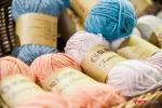 80% Cotton Jet Yarn Soft Fluffy Blanket Handmade Chunky Yarn