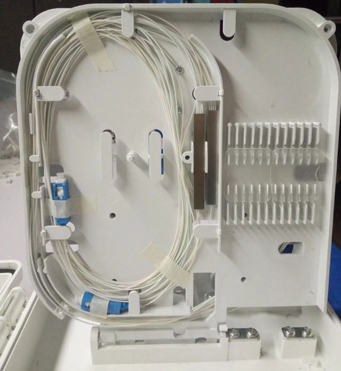 Black 16 Core Fiber Optic Cable Termination Box ABS 1X16 SC PLC Splitter