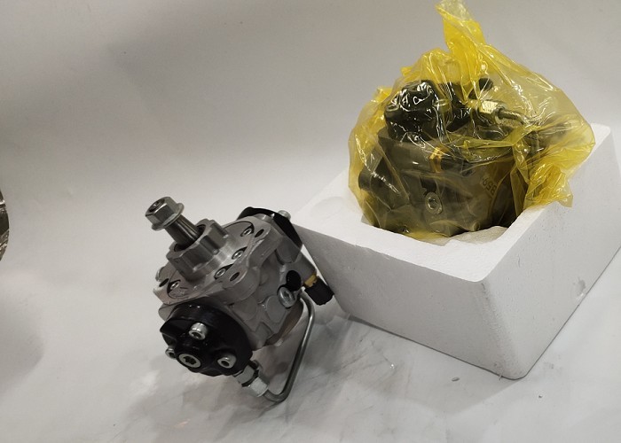 4HK1 4HL1 Isuzu Injector Pump 294000-1190 8973865574 294000-119 8-97386557-5