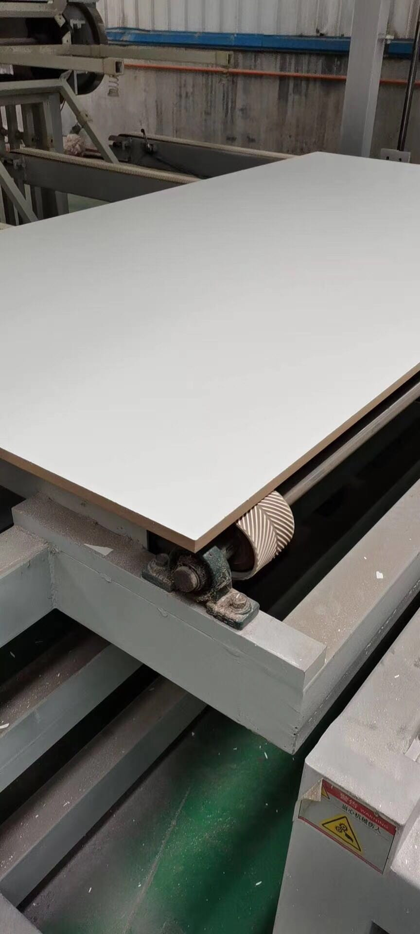 Construction Moisture Less Than 8% 25mm Melamine Laminated MDF