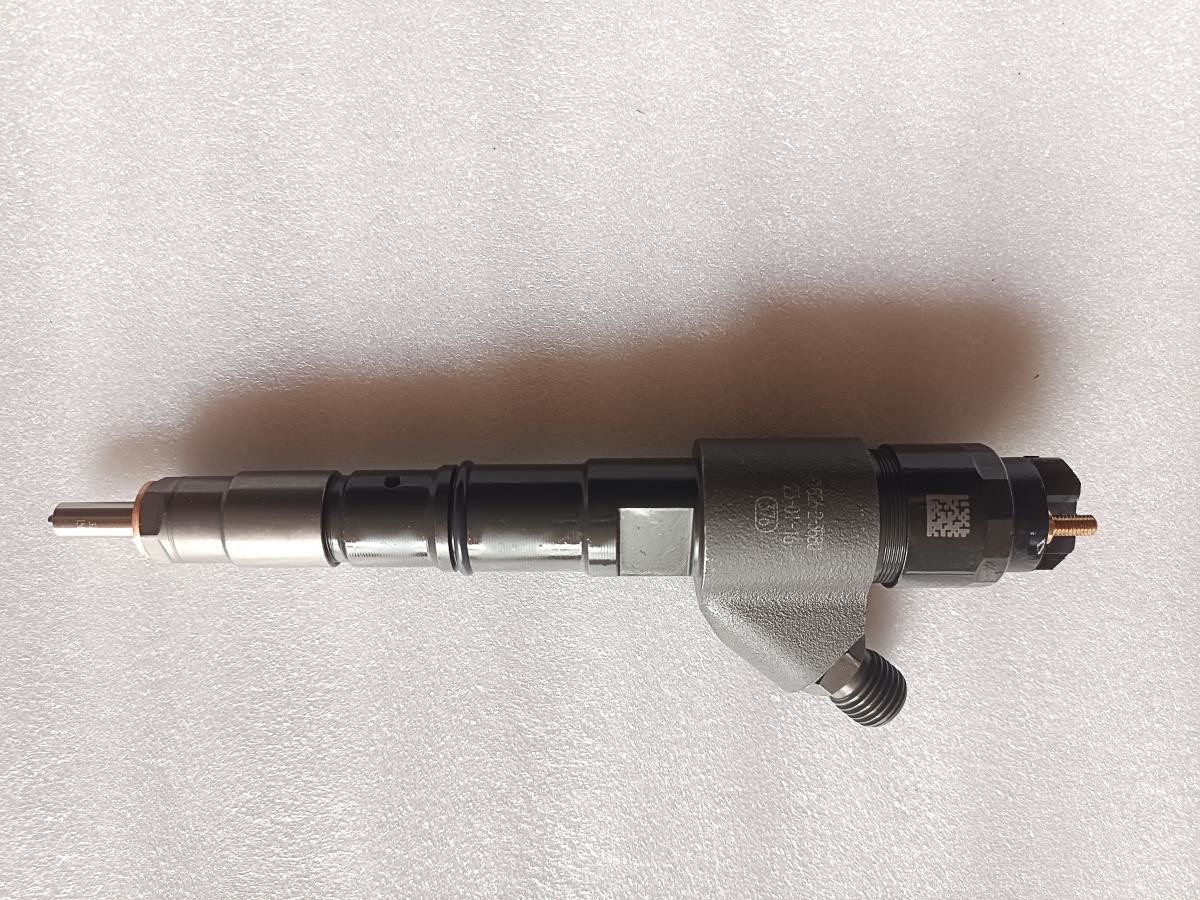 D6D D7E Excavator Engine Injector EC210B Fuel Injector 0445120067