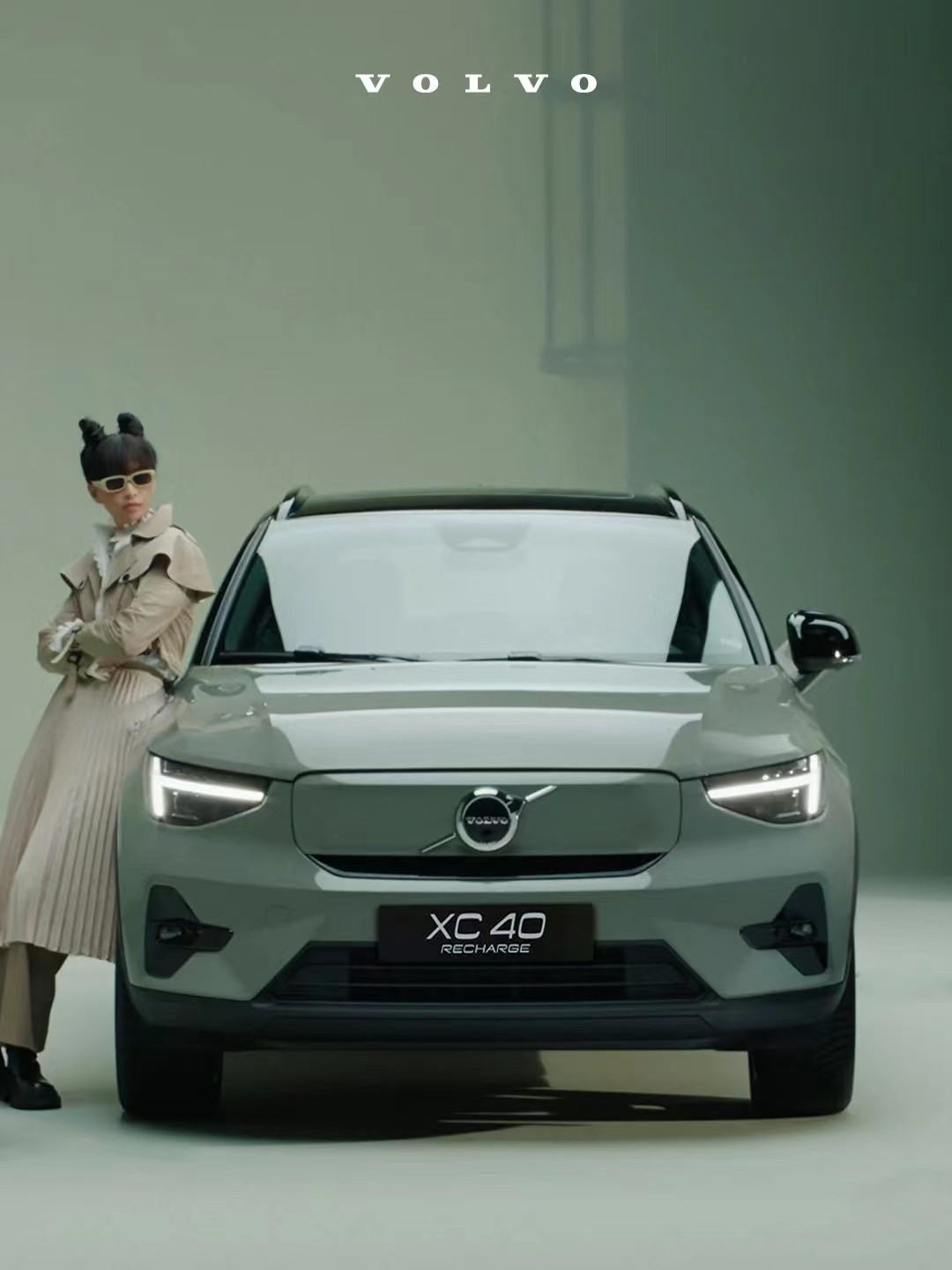 660N.m Maximum Torque Pure Electric 2023 VOL-VO XC40 RECHARGE AWD Long Range EV Car 180km/h Speed 78kWh Battery Power 420km