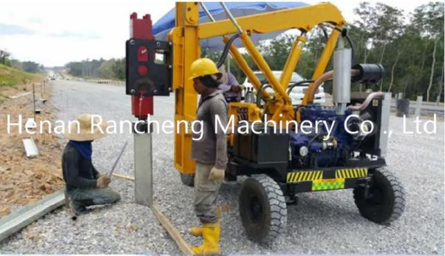 Solar Pile Driver With 39KW Engine 170 Cm Drilling Depth 2600 Mm Piling Height
