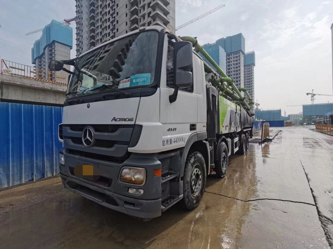 Used Heavy Equipment Zoomlion 63 Meter Concrete Boom Pump