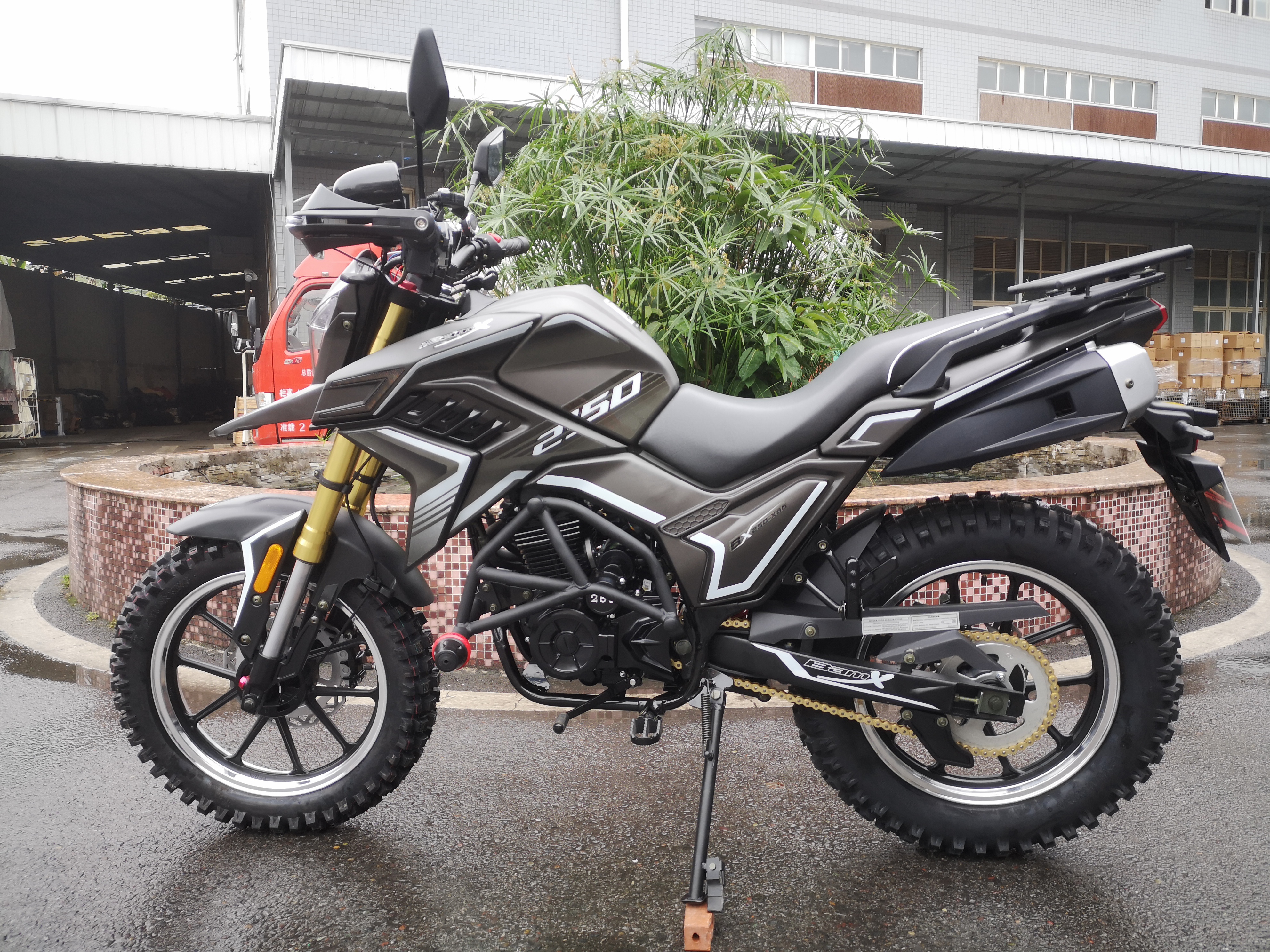 Stable Powerful Street Legal Dirt Bike Enduro Racing Motorcycles 250CC