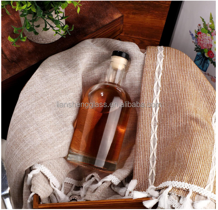 Glass Bottles for Customized Design Liquor Vodka 500ml 750ml Spirit Whisky Brandy