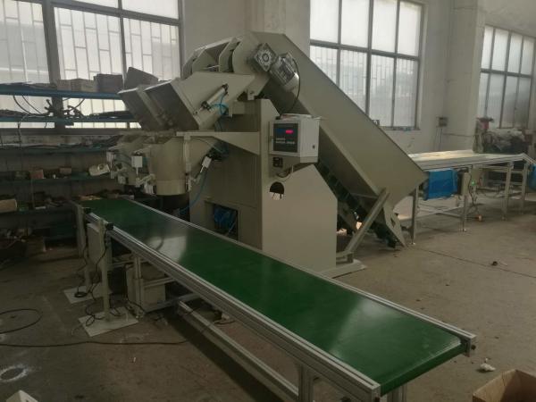 High Efficiency Potato Packing Machine Potato Weighing Machine 700-800 Bags /