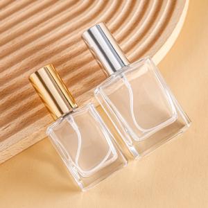 Quality 15ml 30ml 50ml 100ml Customized Logo Refillable Empty Black Perfume Bottle with Box Glass Body Alu Sprayer wholesale