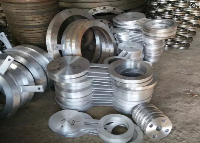 Duplex 2205 ASME B 16.48 Spectacle Blind Flange , 6 Inch Alloy Steel Flanges Class 1500