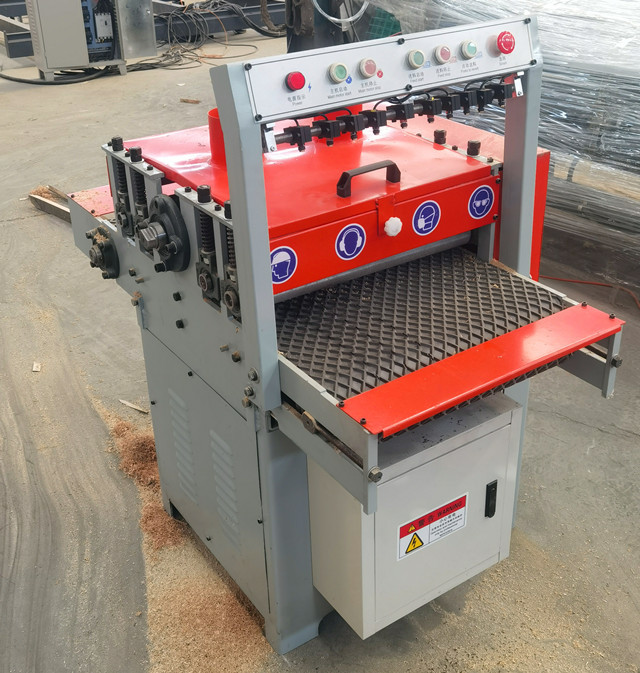China Manufacturer Twin Vertical Saw Double Blades Wood Cutting Vertical Bandsaw Mills Sawmill Production Line