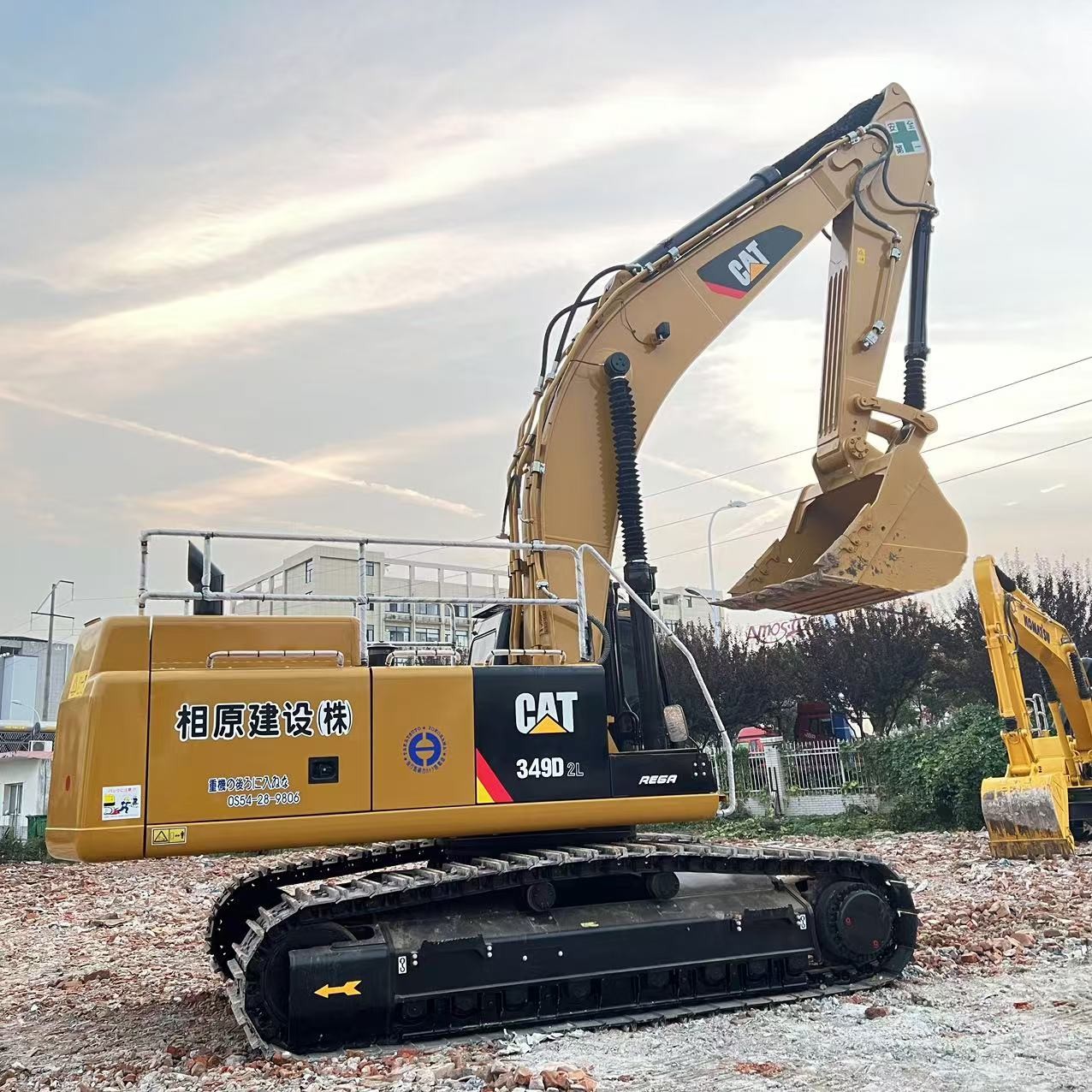 Used Caterpillar 349d2l Crawler Excavator 301kw 49 Tons 3.2m3
