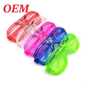 Quality Led Flashing Heart Shape Plastic Glasses Light Up Toys Glowing Party Glasses wholesale