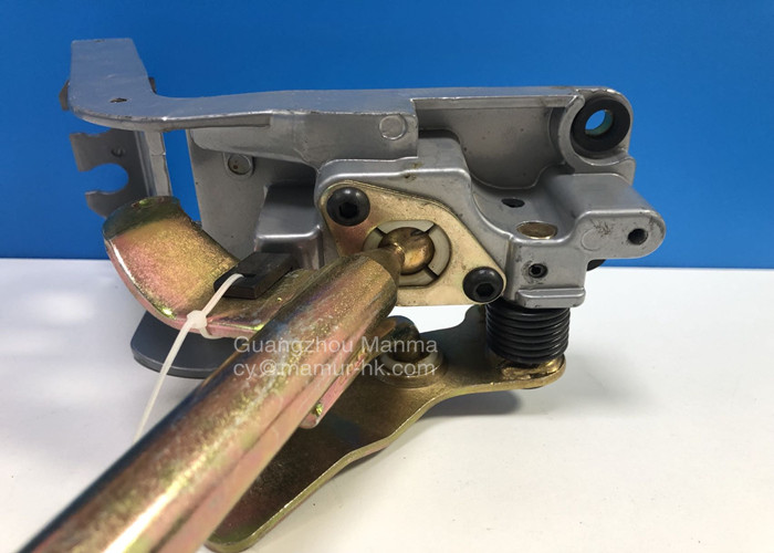 8970732923 ISUZU Chassis Parts Change Lever Bracket ASM For ISUZU NKR 8-97073292-3