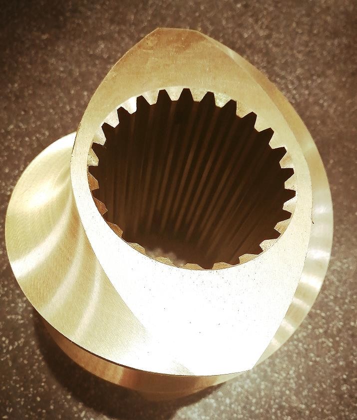 Aluminium Bronze Extruder Screw Element 2 Flighted Wear Resistance For Pet Food Factory