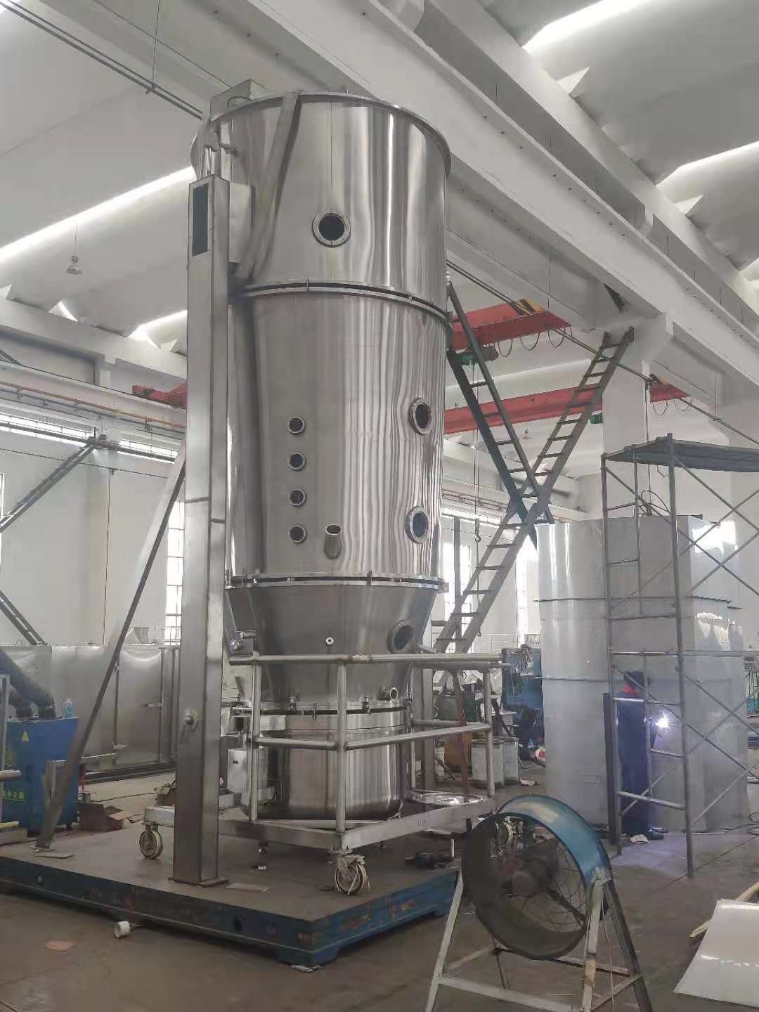 90KG FG Vertical Fbd Pharma Machinery Fluid Bed Dryer Fbd With Cooler