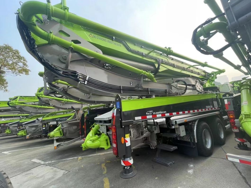 Renovated Zoomlion 47m Concrete Pump Truck Construction Machinery HOWO Chassis