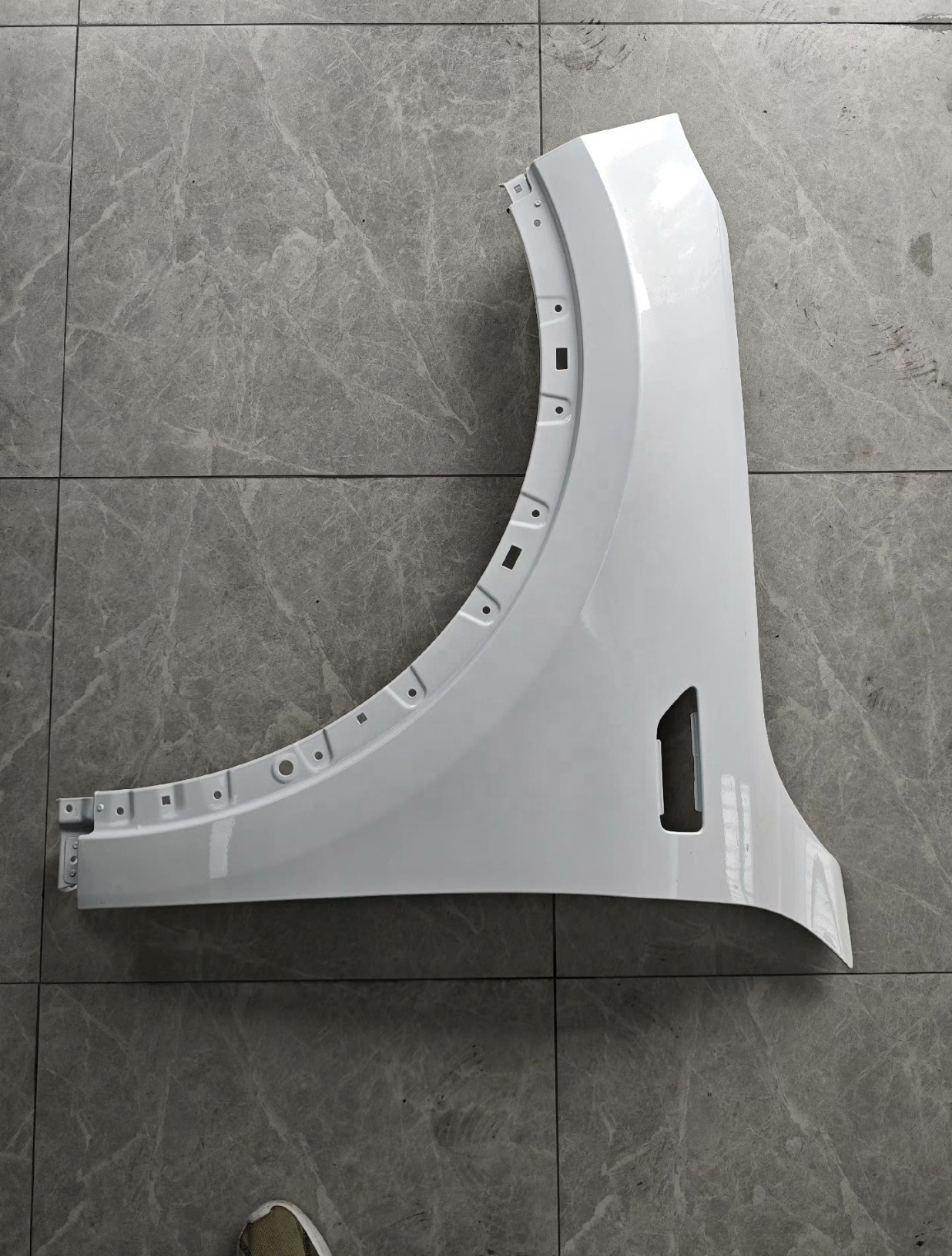 Original Used Auto Parts Front Fender Wing for Lixiang L8 L9 OE X01-90000135 X01-90000138