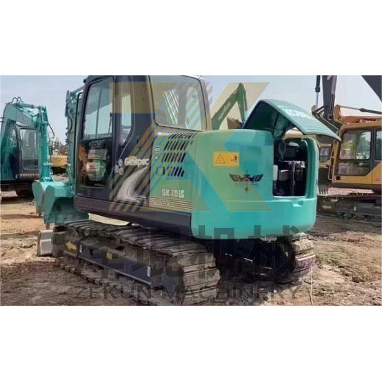Used Kobelco SK75 Kobelco Excavator Digger with 0.38 Bucket Capacity and Affordable