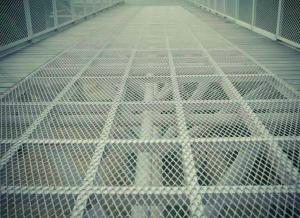 China Galvanised Expanded Metal Walkway Grating 4mm Thickness 1.5m Width on sale