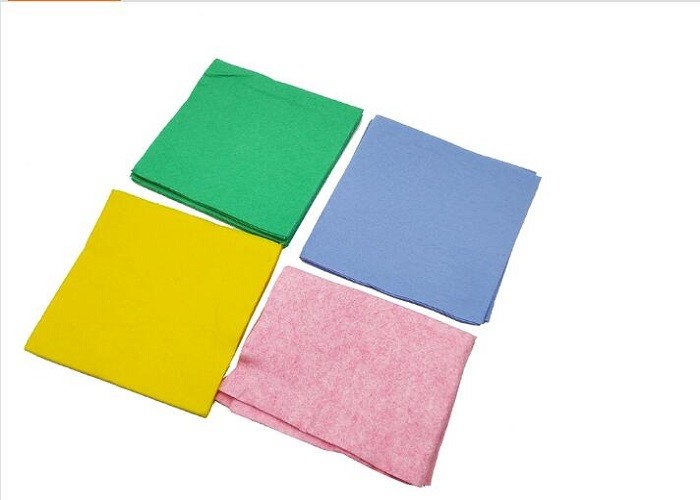 Bright Luster Regenerated Polyester Fiber , Needle Punched Non Woven Fabric Roll