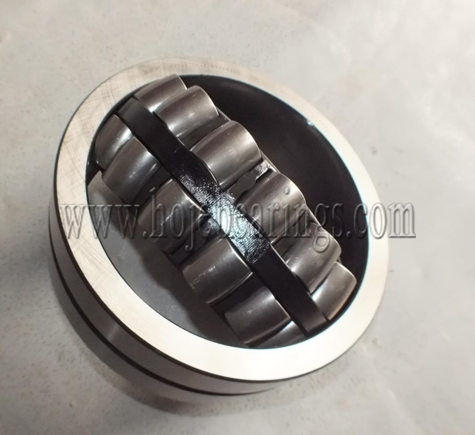 Stock High Quality Spherical Roller Bearings 24096 24196 E MB CC CA
