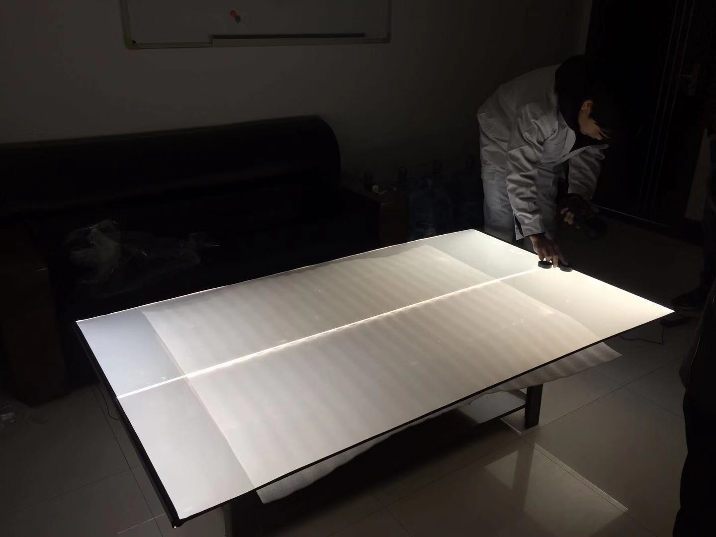 Translucent Pouring LGP Acrylic Sheet Fish Tank Edge Lit Acrylic Panels