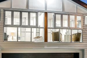 Quality Modern Building Bi Fold Aluminium Windows Soundproof Folding Glass Windows wholesale