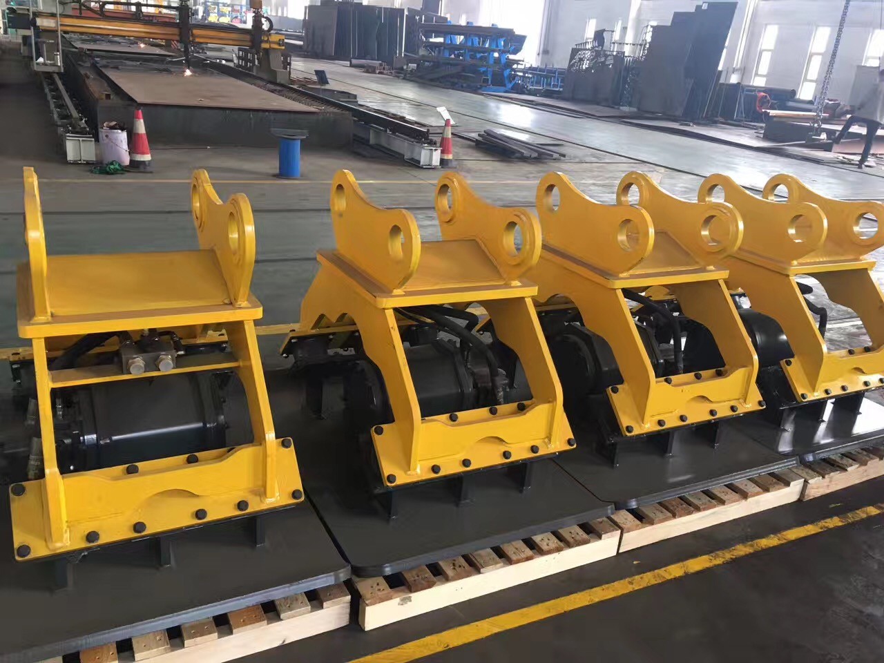 Durable Hydraulic Plate Compactor For Excavator Yellow Color