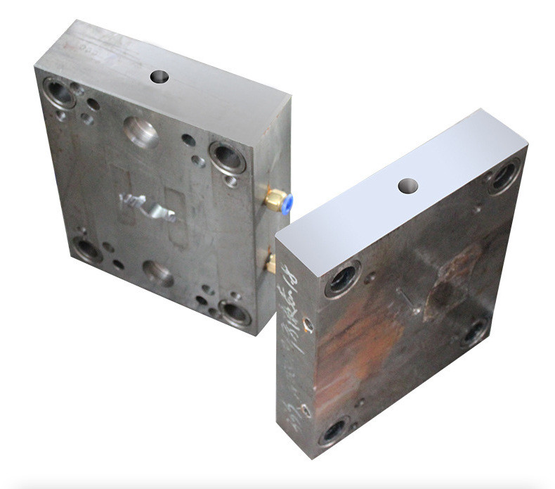 0.01-0.1mm Precision Plastic Injection Molding Of Car Keycase Auto Parts Injection Molding Services