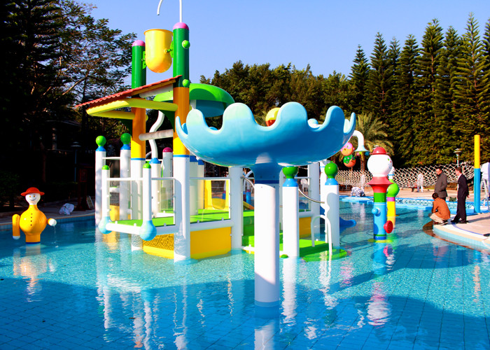 Interesting Kids Water Park Equipment Homogeneous Thickness Distribution