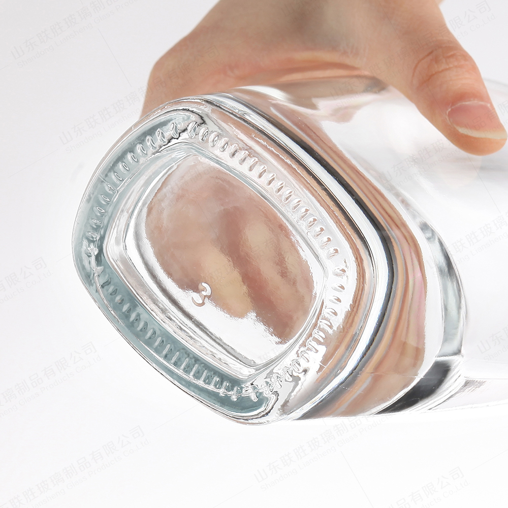 Brandy Vodka Whisky 750ml Glass Bottle with Custom Logo and Rubber Stopper Sealing Type