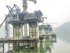 Bridge Hanging Form Traveller System , Cantilever Form Traveller Stable Easy Assembly