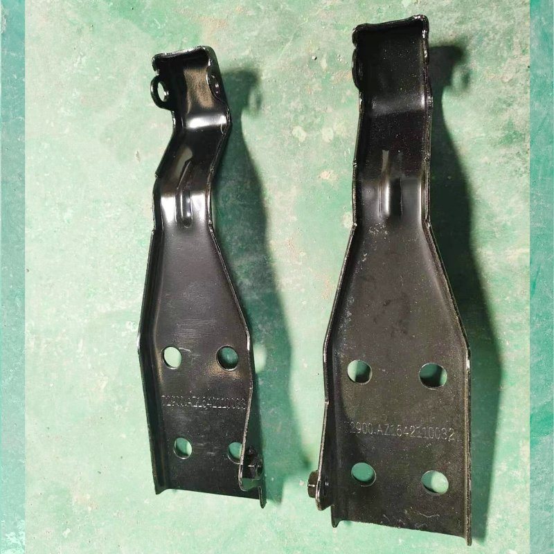Sinotruk HOWO Truck Parts Door Right Hinge Az1642110033