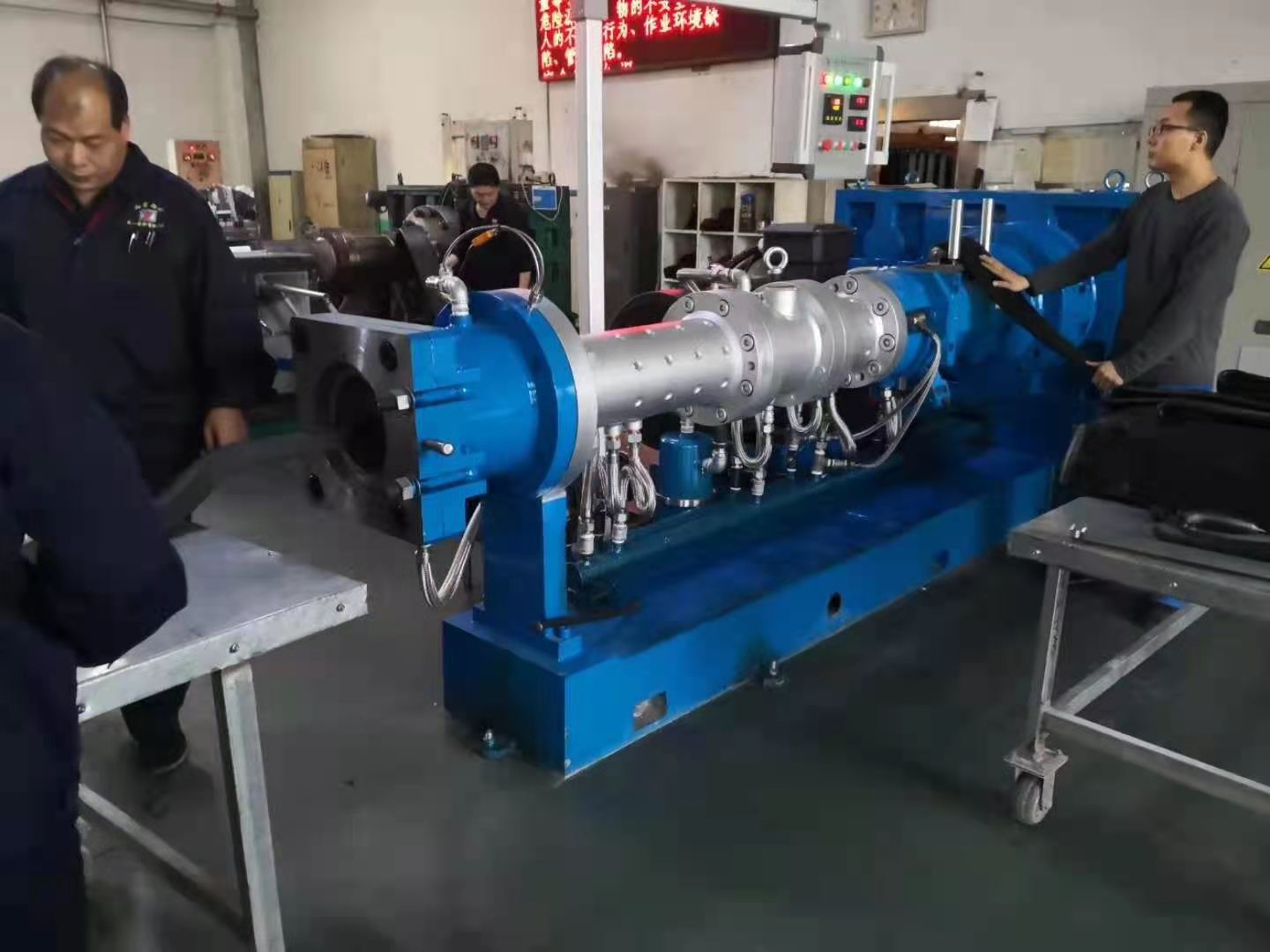 16 1 Screw L/D Ratio Pin-Barrel Cold Feed Rubber Extruder for Precise Rubber Extrusion