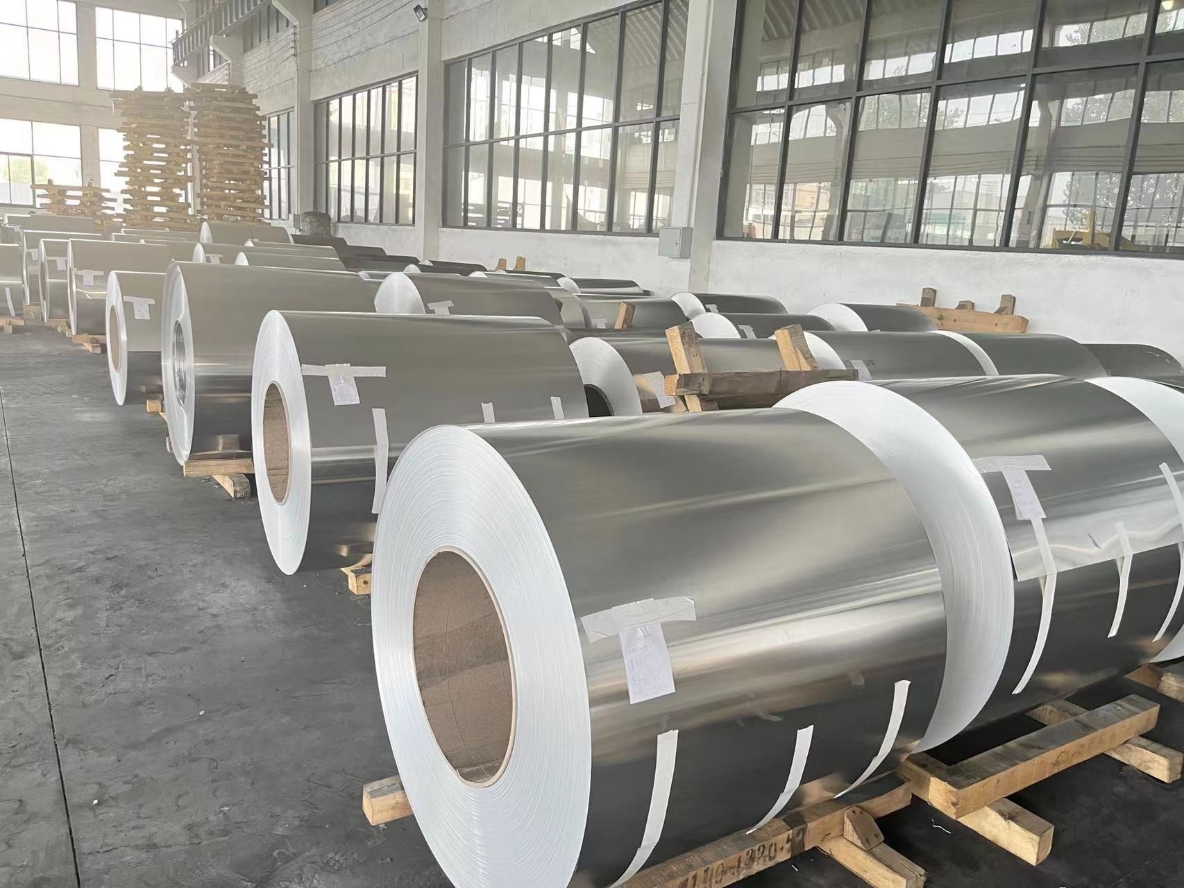 0.5mm Thickness Smooth Finish 1060 Prepainted Aluminum Coil for Ceilings