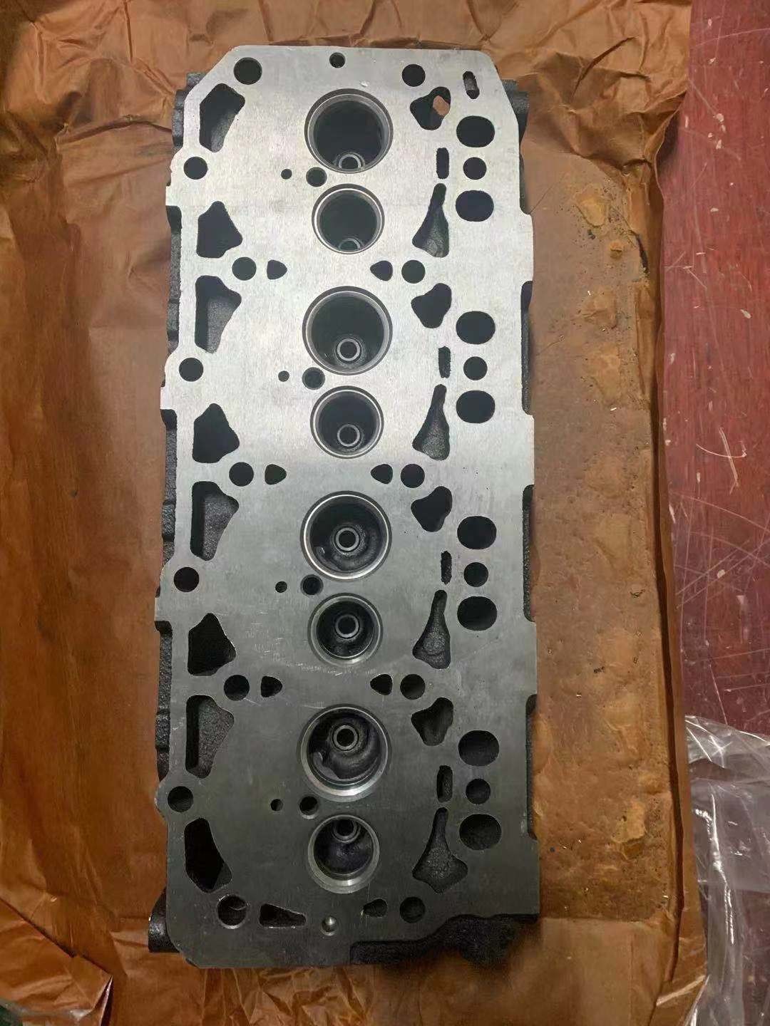 Brand new 4TNV88 Cylinder Head for Yanmar 4TNV88 with glow plug