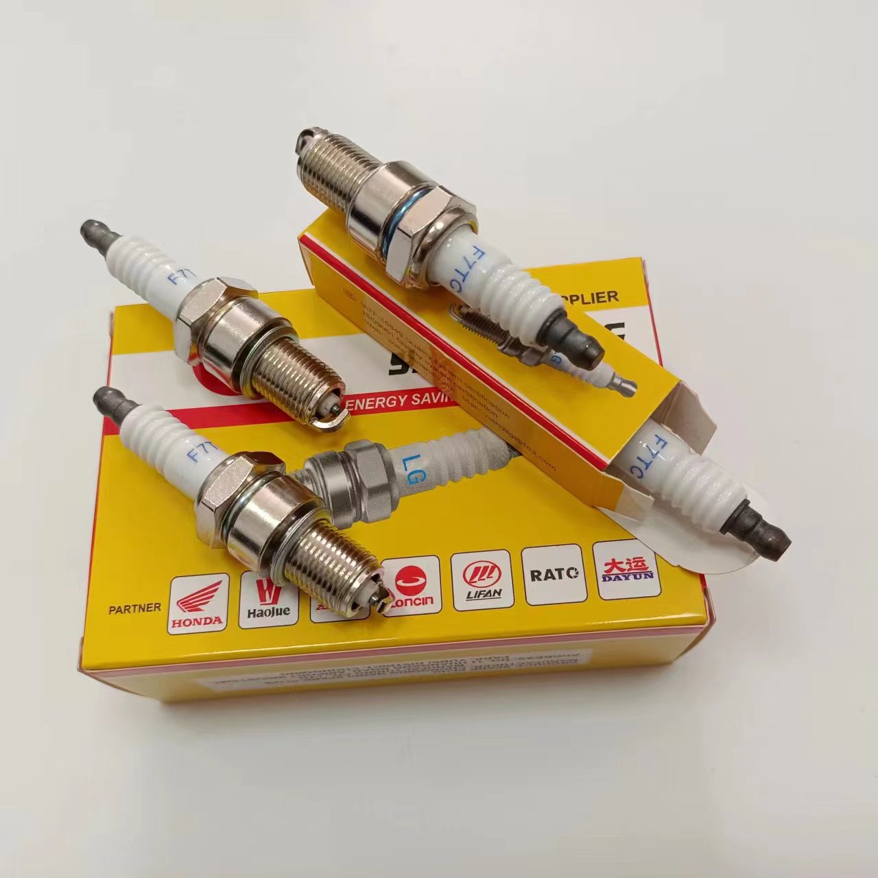 Genuine Spark Plug F7TC for Food Shop GX160 Auto Engine Spare Parts