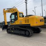 Safety Frame Rubber Tire Excavator Yellow Mini Hydraulic Excavator