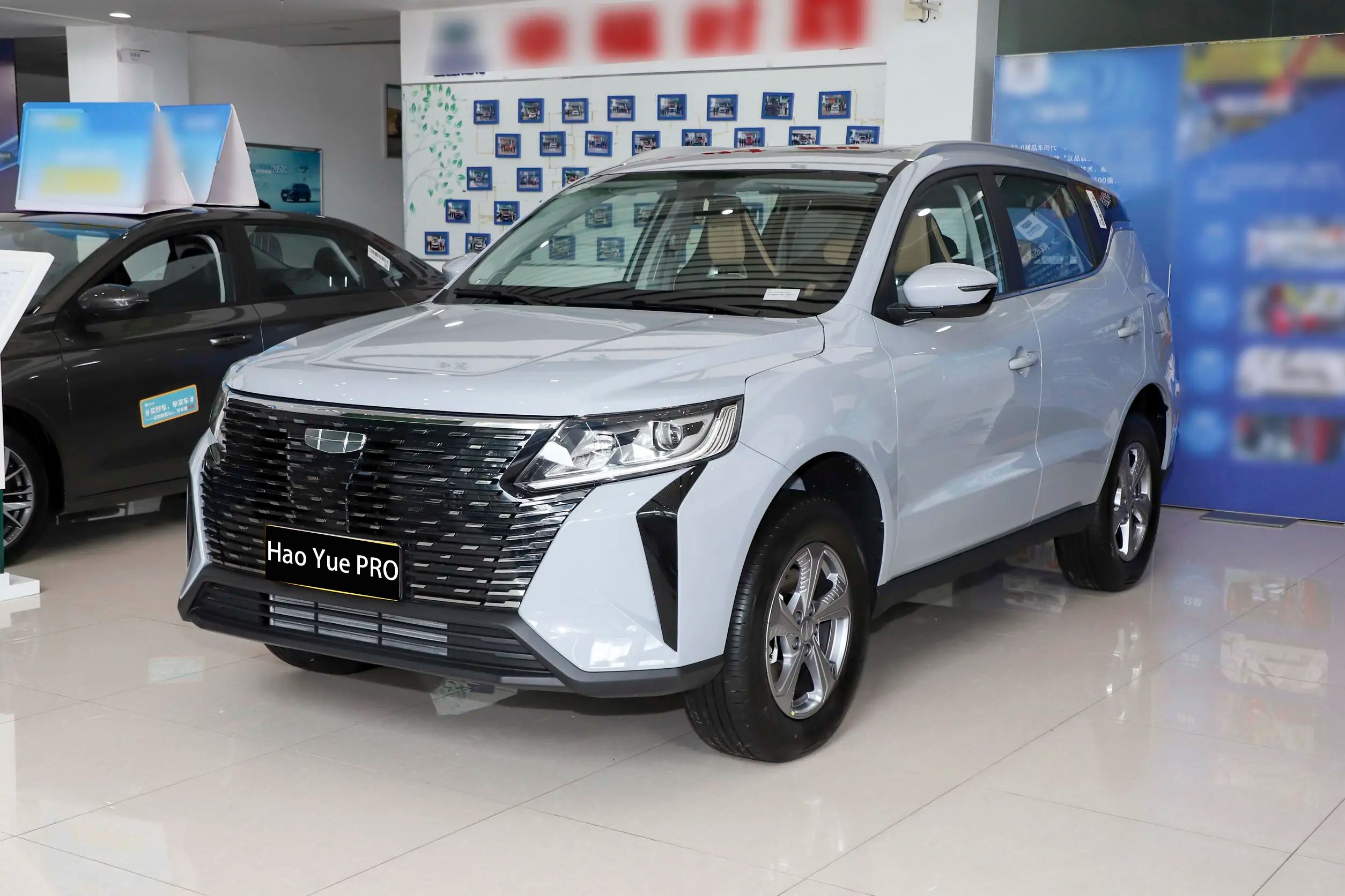 Geely Hao Yue L Pro Faro Okavango SUV Manual Air Conditioner and Front Disc Rear Disc Brake System for Comfortable Drive