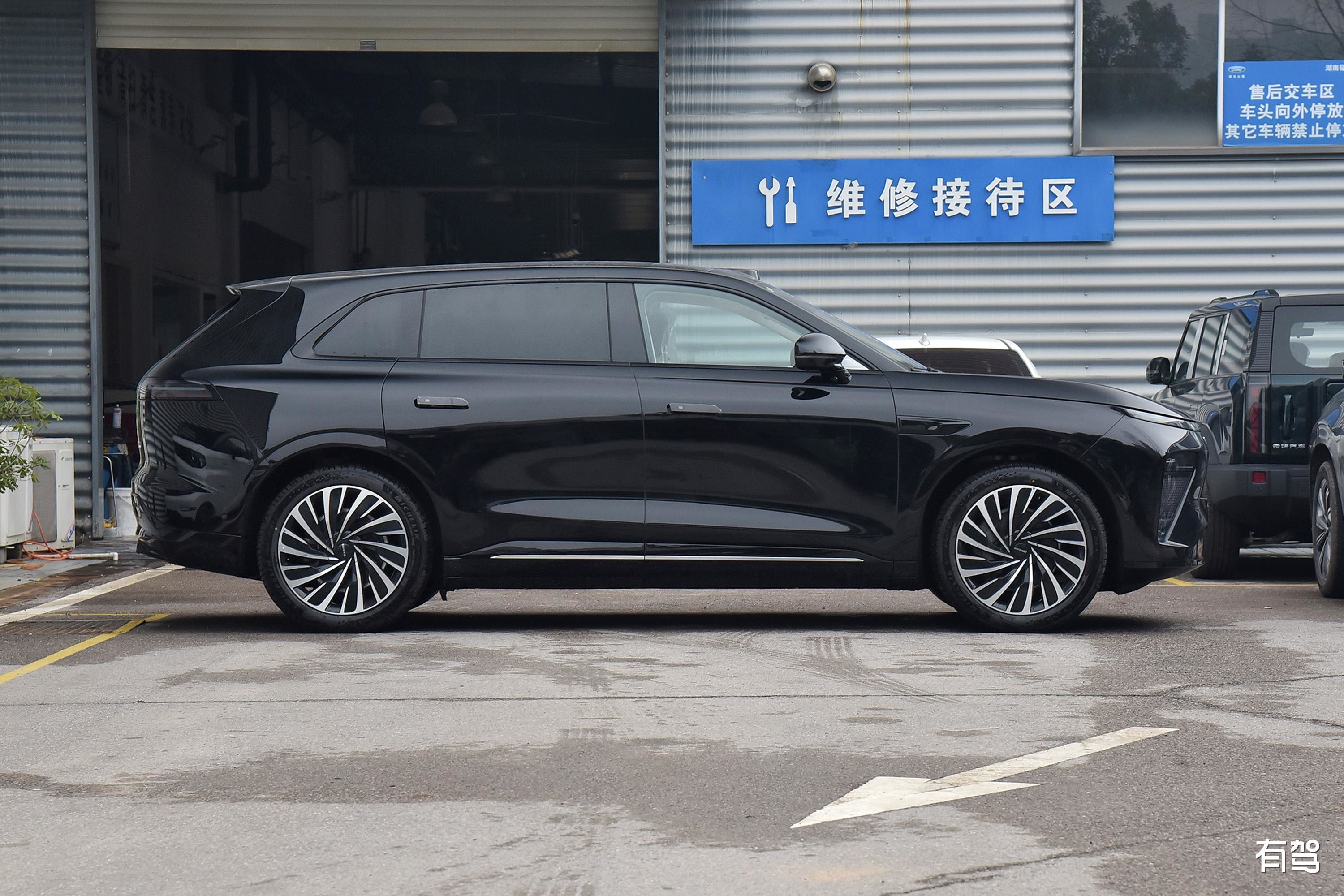 Newest ev car REEV EXEED ET 200 Plus Maximum power195kw & 324N.m Torque 7.8sec 0-100km/h aceeleration electric vehicle