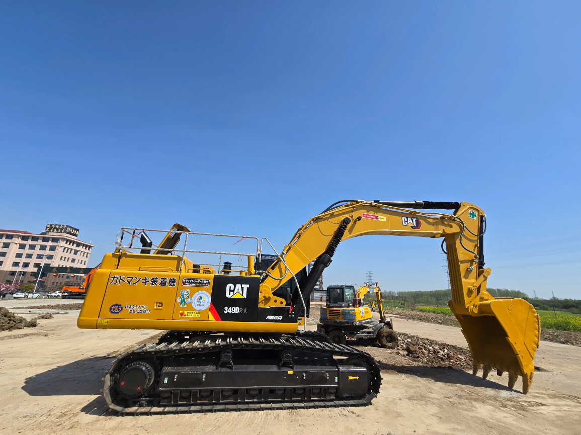 CAT 349D2L Multi Purpose Excavator Low Price Bucket Capacity 3.2 Top Sale