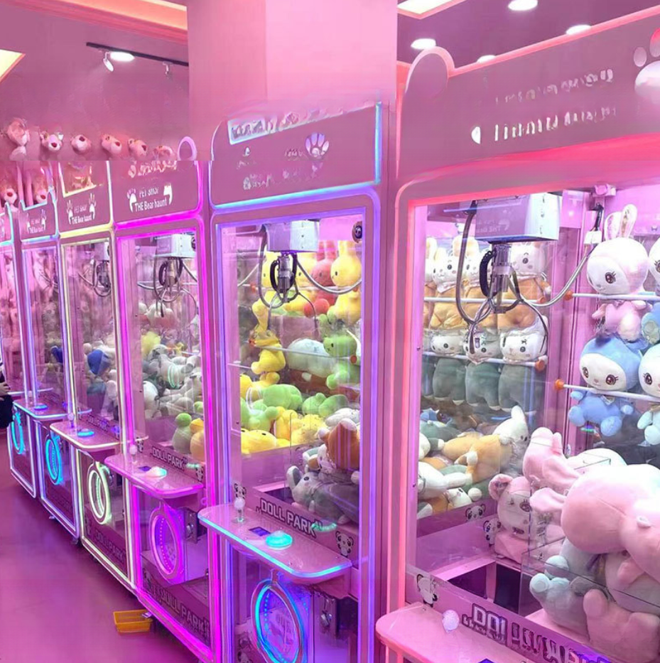 Dreamland Amusement Park Coin Operated Games Toys Vending Arcade Claw Crane Machine Claw Machine With Bill Acceptor