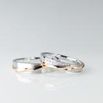 Small Diamonds Twist Line 18k ODM Customised Couple Rings