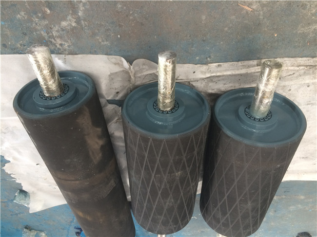 Temperature Resistant 10mm Rubber Lagging Pulley Conveying Large Stone