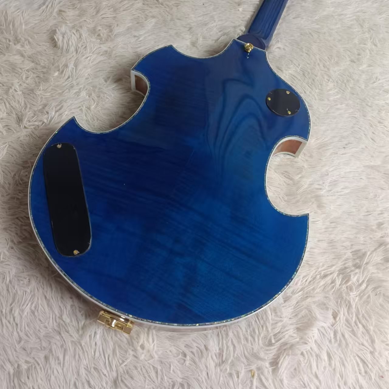 Custom f hole hollow body irregular body Gretsch electric guitar with bigs bys trem in blue color, accept guitar and bass OEM