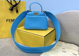 Quality Peekaboo Iconic Xs Handbag Soft Sheepskin Womens Luxury Handbag Wide Shoulder Straps Cross-Body Bag wholesale